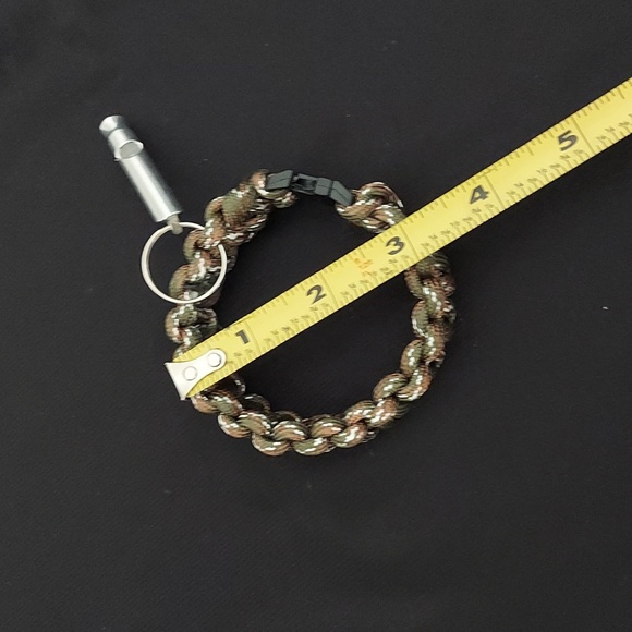 Survival Bracelet and Whistle (NEW) - Picture 5 of 8